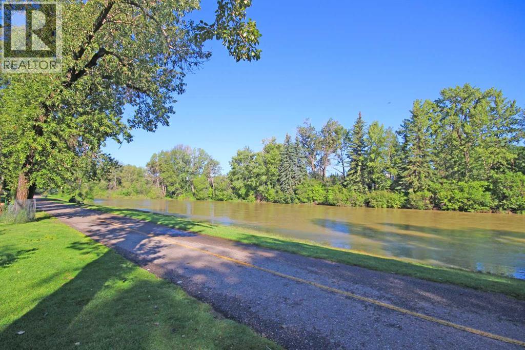 Single Family House for Sale in   Street SW Parkhill Calgary 