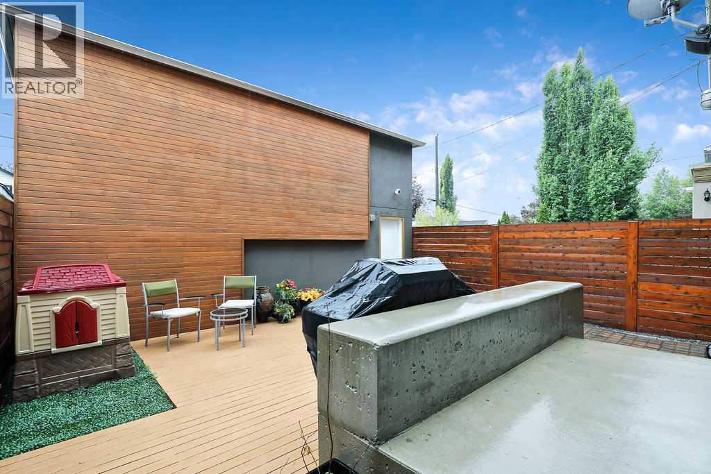 Single Family House for Sale in   Street SW Parkhill Calgary 