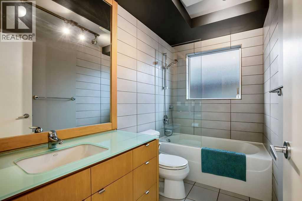 Single Family House for Sale in   Street SW Parkhill Calgary 