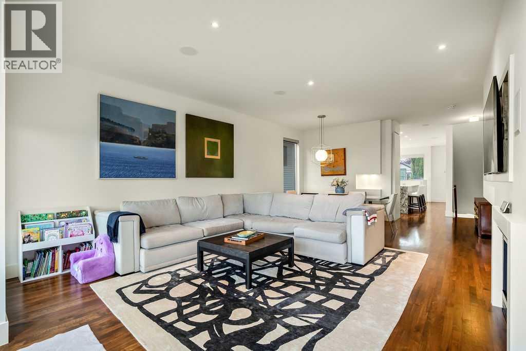 Single Family House for Sale in   Street SW Parkhill Calgary 