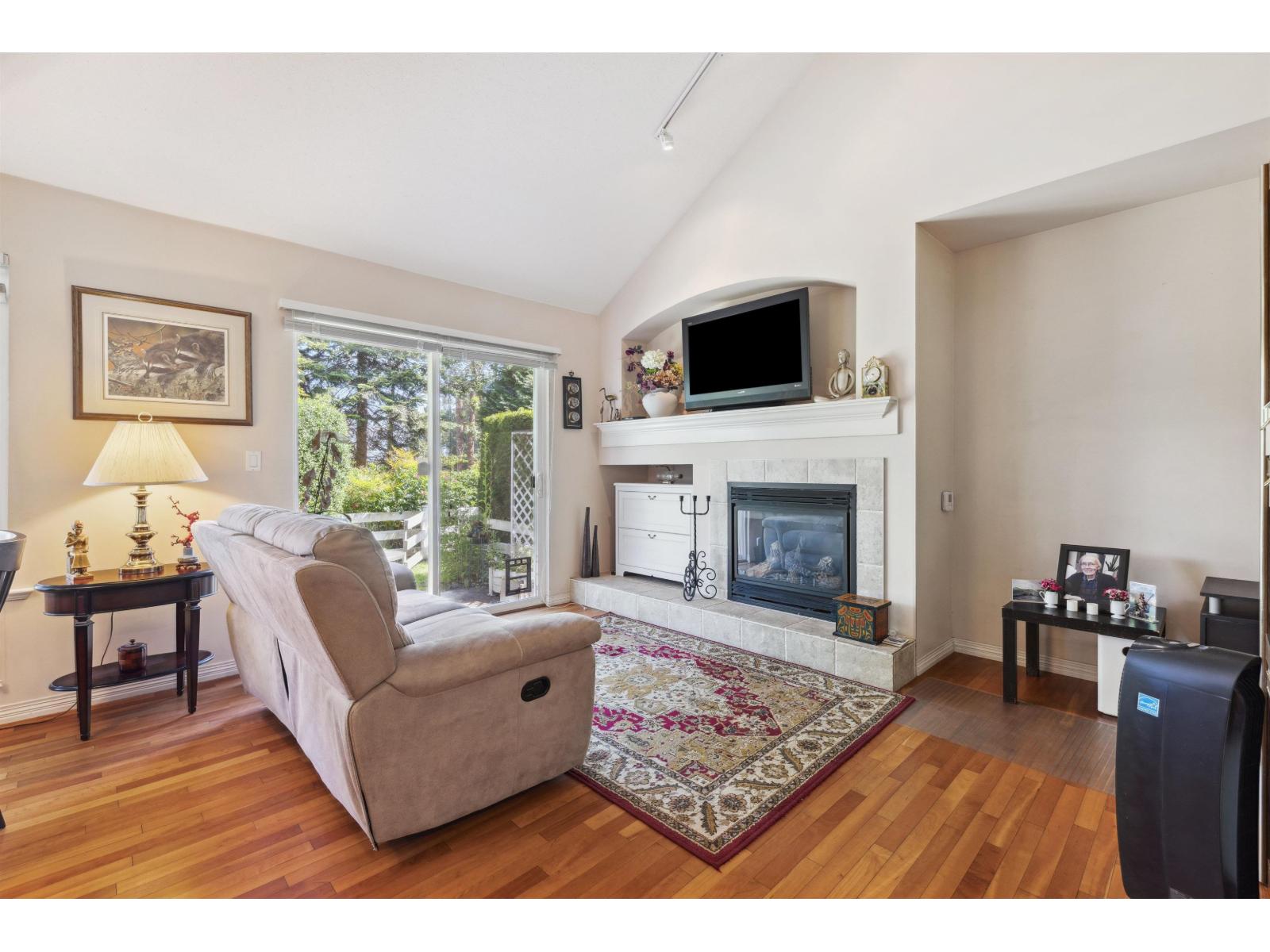 Photo 2 of 49 17097 64 Avenue, Surrey BC