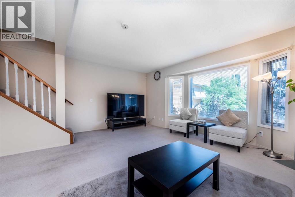 Single Family House for Sale in  Christie Park Mews SW Christie Park Calgary 