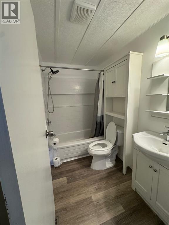 Single Family House Bungalow for Sale in  Huntwell Road NE Huntington Hills Calgary 
