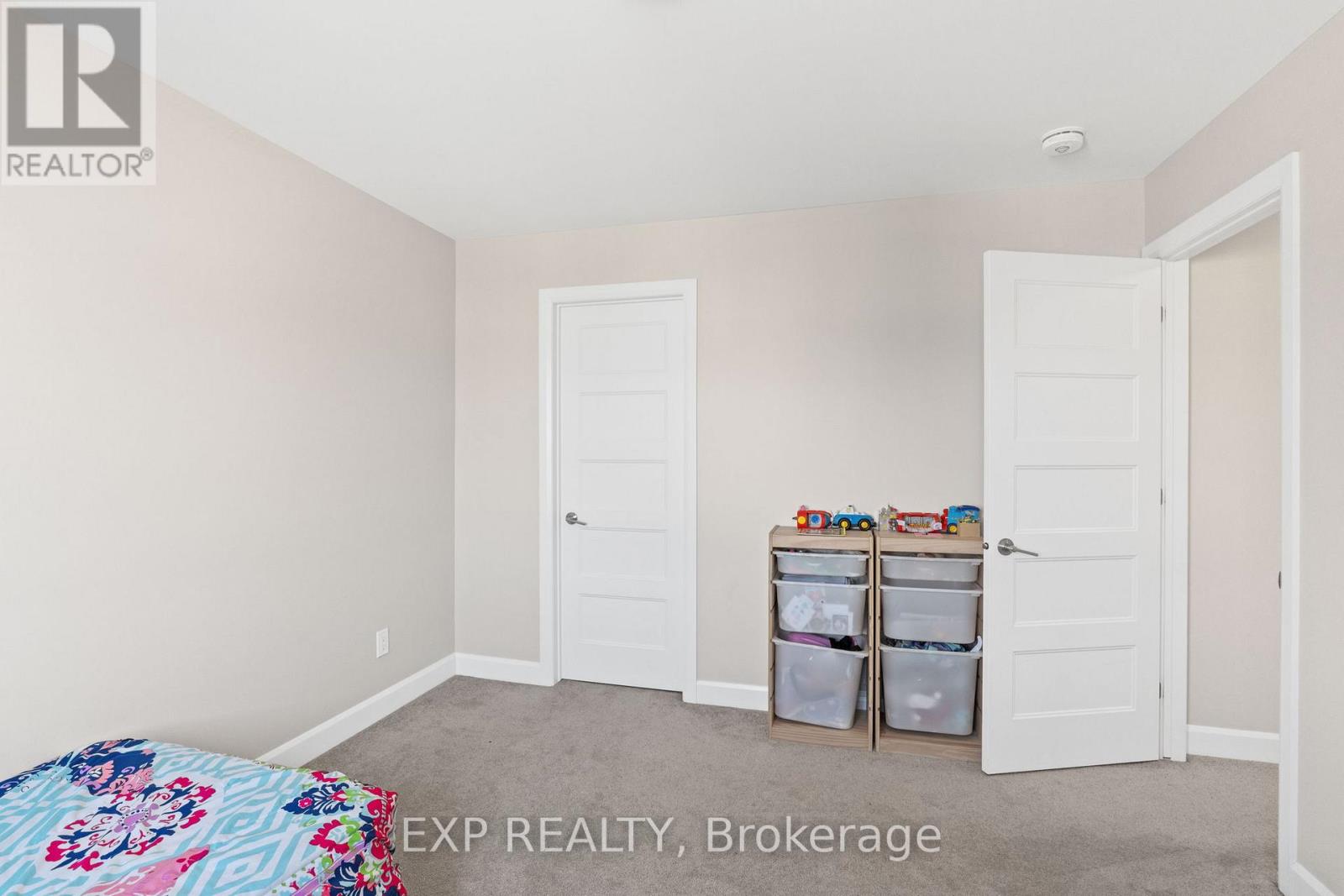 Photo 16 of 524 Lucent Street, Russell ON