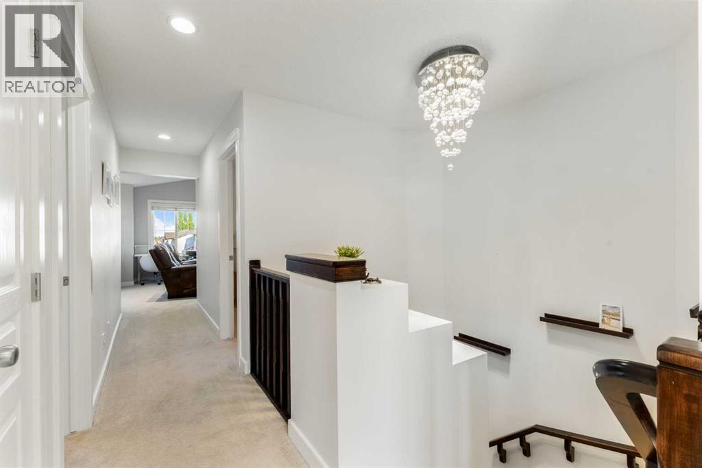 Single Family House for Sale in  Everbrook Drive SW Evergreen Calgary 