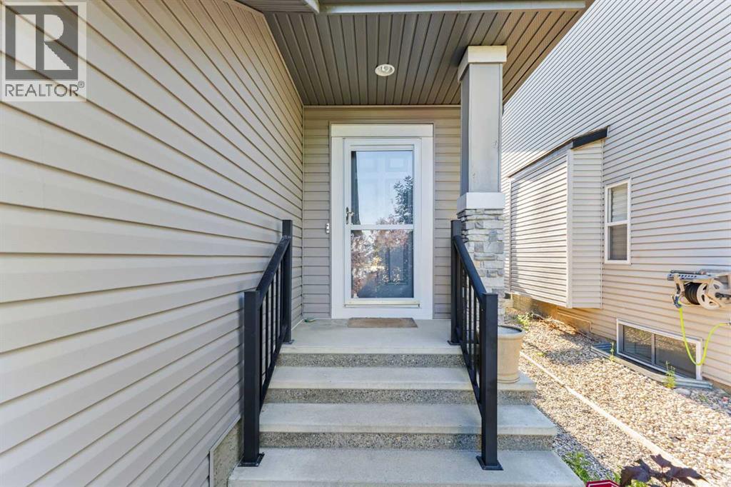 Single Family House for Sale in  Everbrook Drive SW Evergreen Calgary 