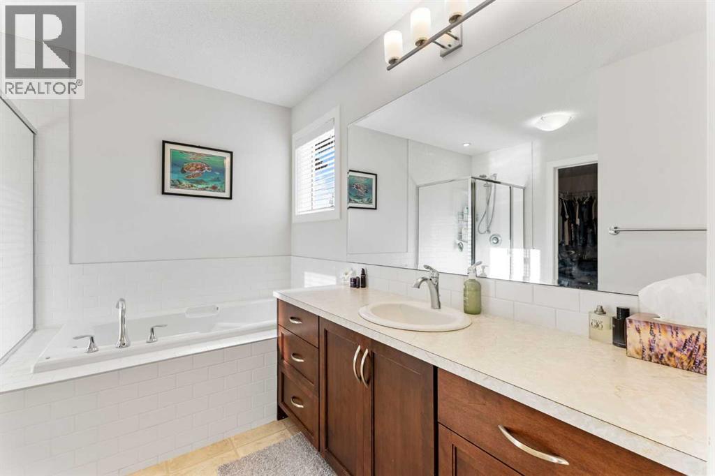 Single Family House for Sale in  Everbrook Drive SW Evergreen Calgary 