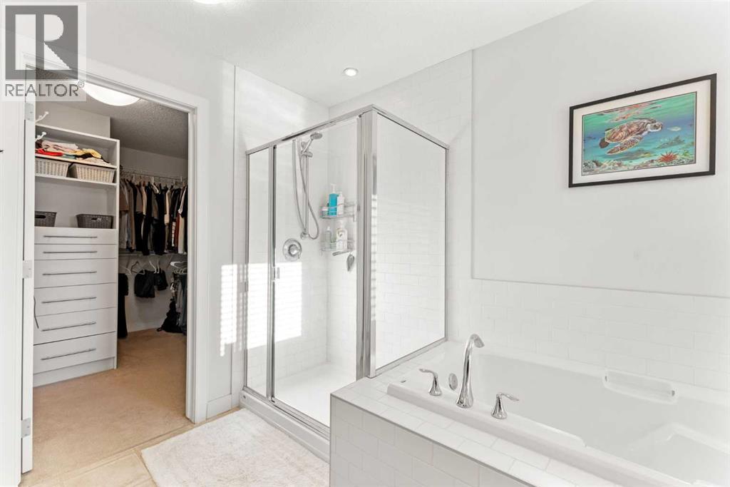Single Family House for Sale in  Everbrook Drive SW Evergreen Calgary 