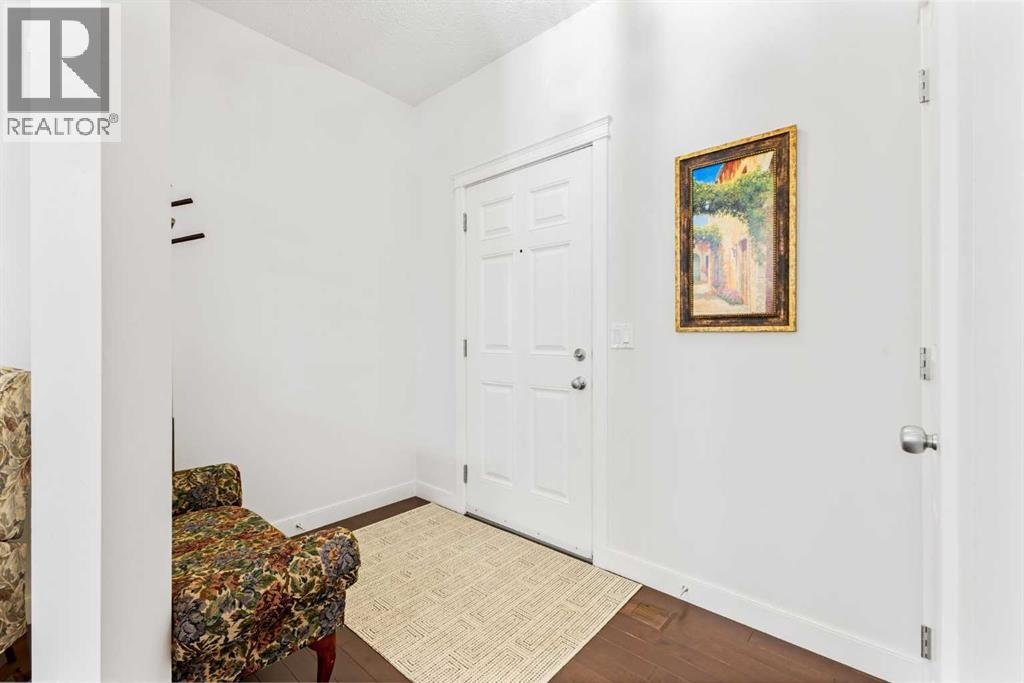 Single Family House for Sale in  Everbrook Drive SW Evergreen Calgary 