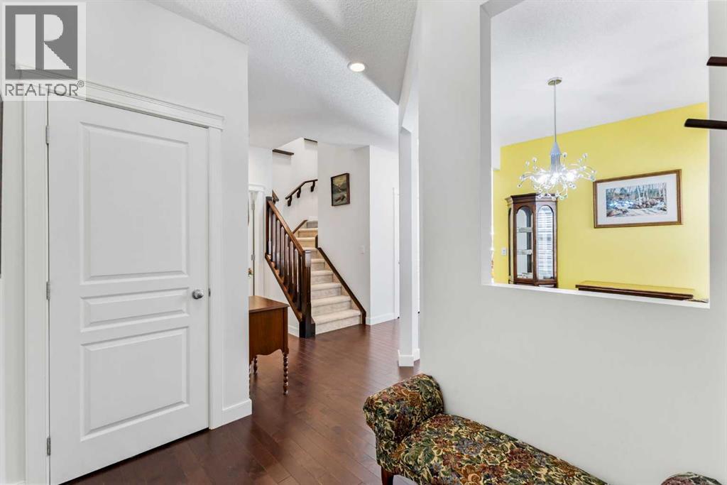 Single Family House for Sale in  Everbrook Drive SW Evergreen Calgary 