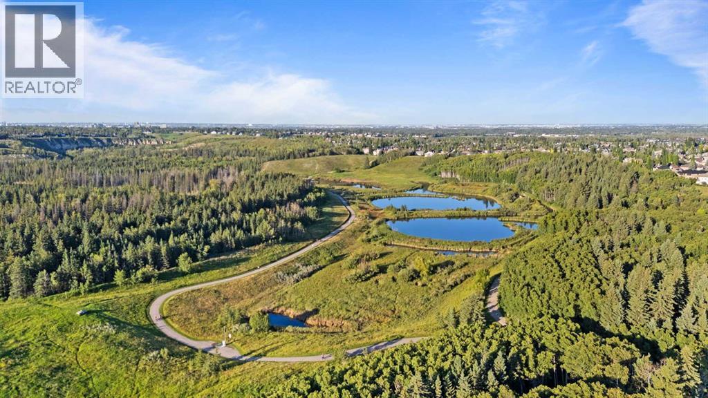 Single Family House for Sale in  Everbrook Drive SW Evergreen Calgary 