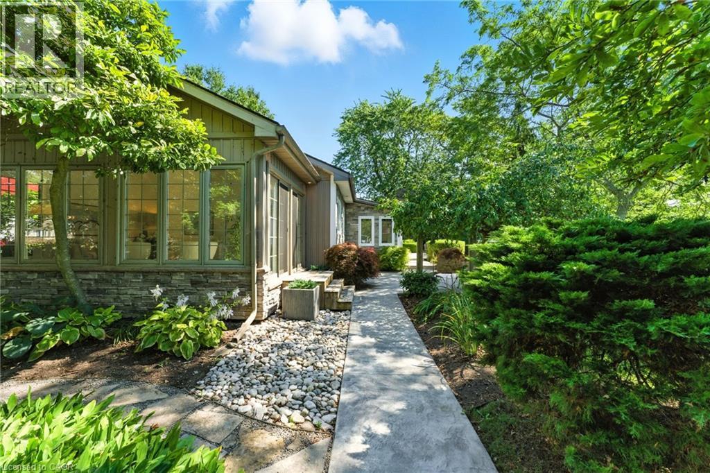Photo 6 of 58 Lakeview Avenue, Port Dover ON