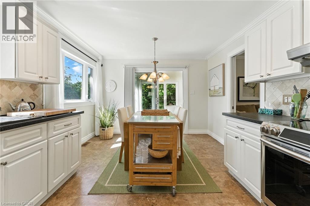 Photo 17 of 58 Lakeview Avenue, Port Dover ON