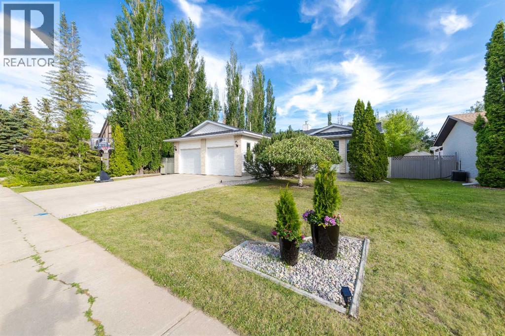 Photo 2 of 5201 26 Street, Lloydminster AB