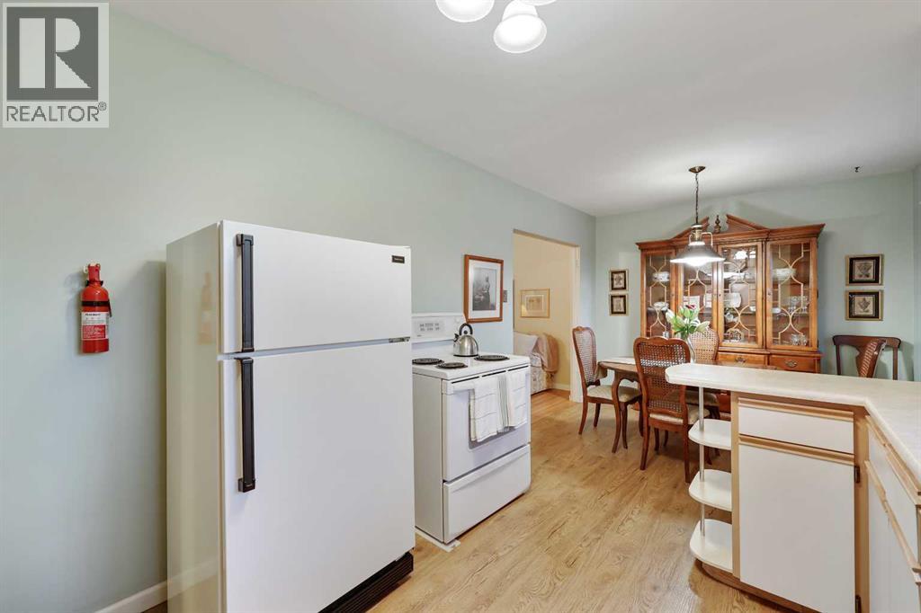 Single Family House Bungalow for Sale in  Glamorgan Drive SW Glamorgan Calgary 
