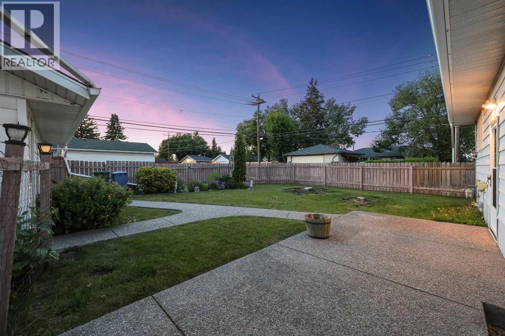 Single Family House Bungalow for Sale in  Glamorgan Drive SW Glamorgan Calgary 