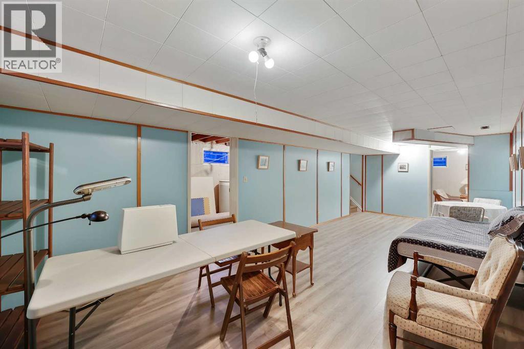 Single Family House Bungalow for Sale in  Glamorgan Drive SW Glamorgan Calgary 