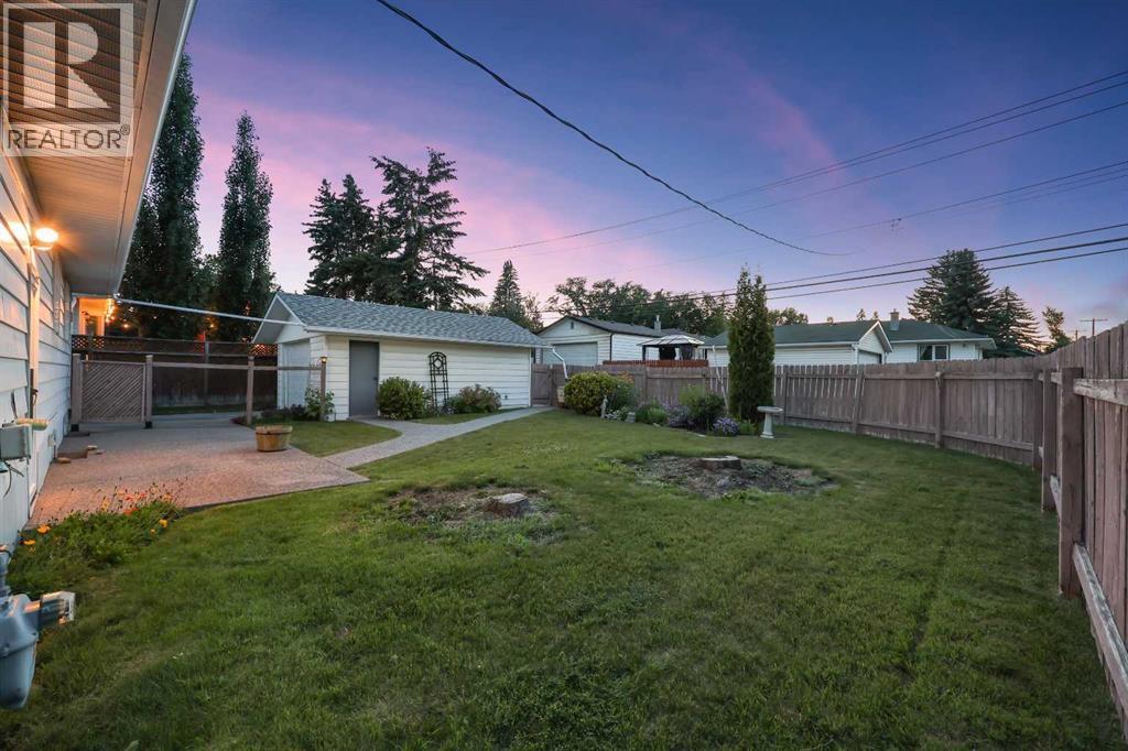 Single Family House Bungalow for Sale in  Glamorgan Drive SW Glamorgan Calgary 