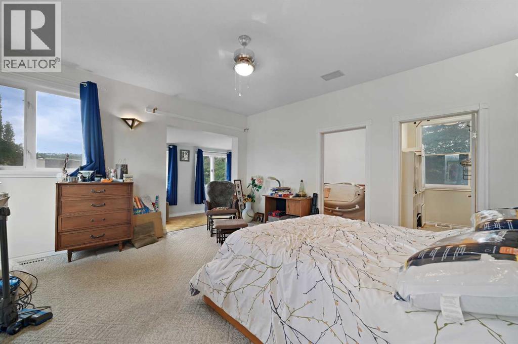 Single Family House for Sale in  Bowness Road NW Bowness Calgary 