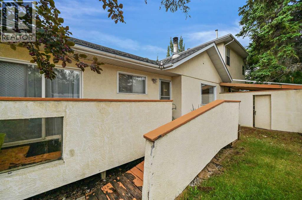 Single Family House for Sale in  Bowness Road NW Bowness Calgary 