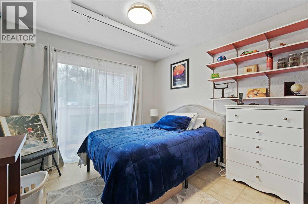 Single Family House for Sale in  Bowness Road NW Bowness Calgary 