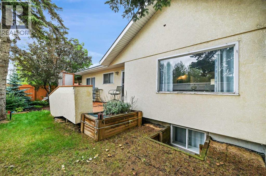 Single Family House for Sale in  Bowness Road NW Bowness Calgary 