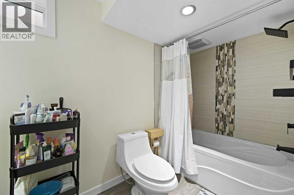 Single Family House for Sale in  Bowness Road NW Bowness Calgary 