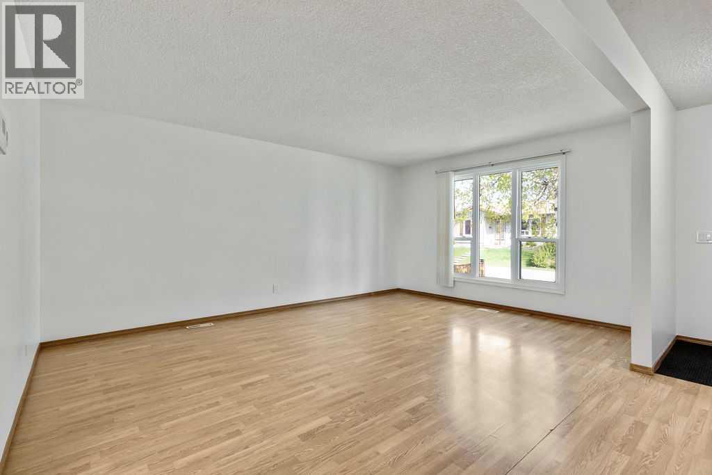 Single Family House Bungalow for Sale in  Castlebrook Rise NE Castleridge Calgary 