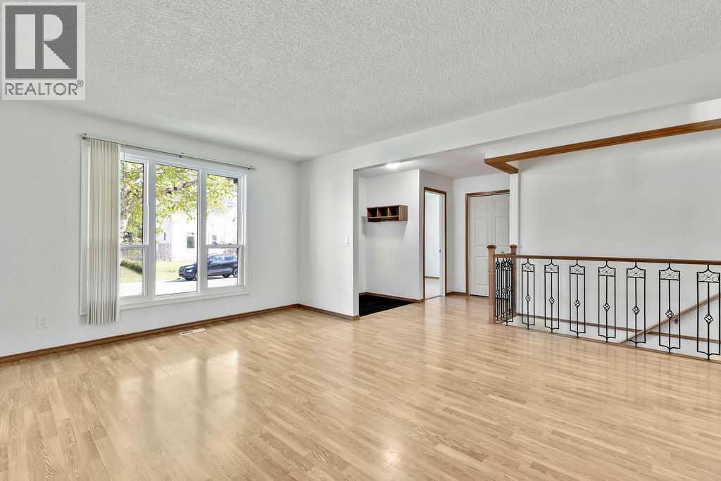 Single Family House Bungalow for Sale in  Castlebrook Rise NE Castleridge Calgary 