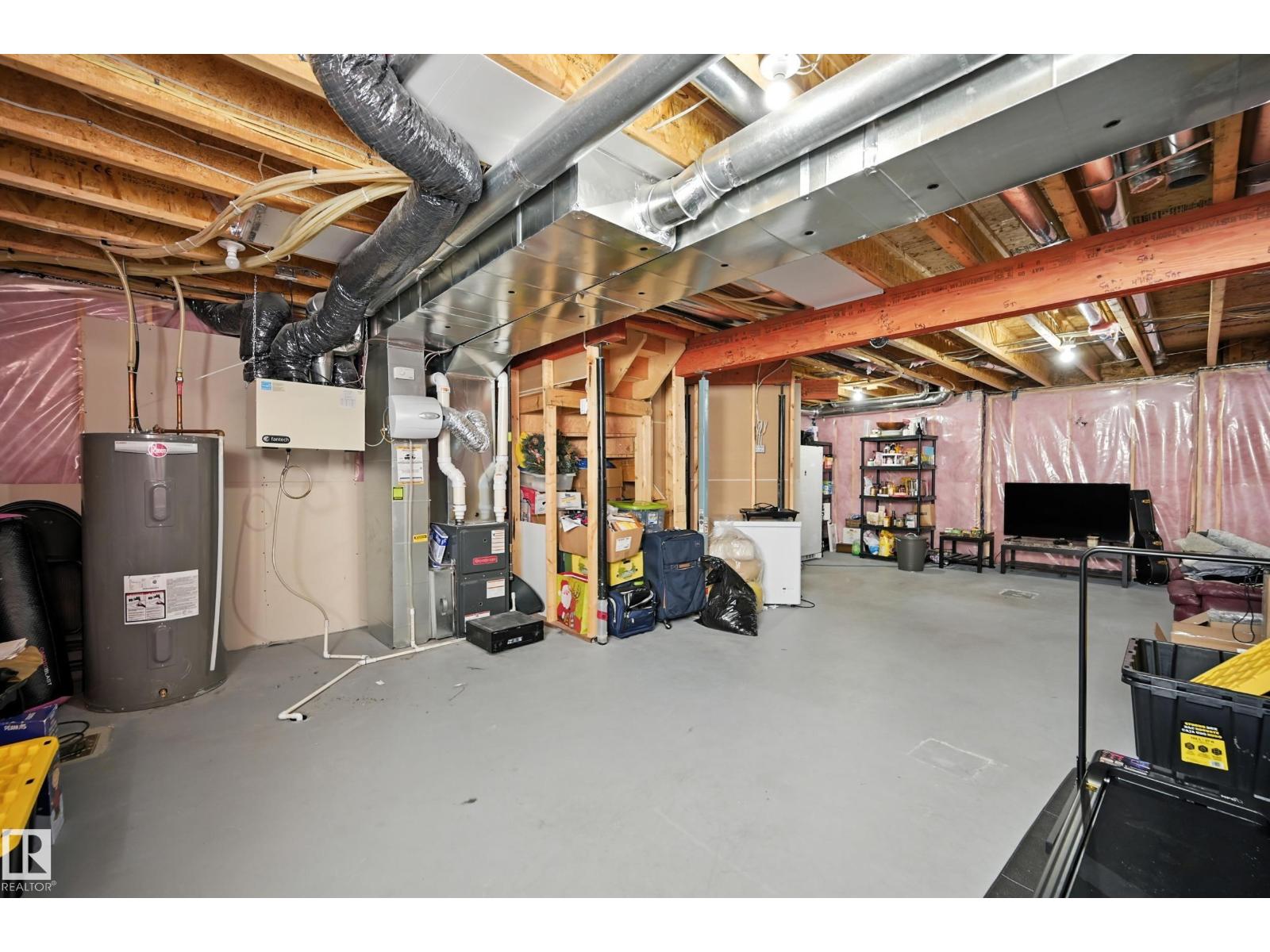 Photo 1 of 2677 Maple Wy Nw, Edmonton AB