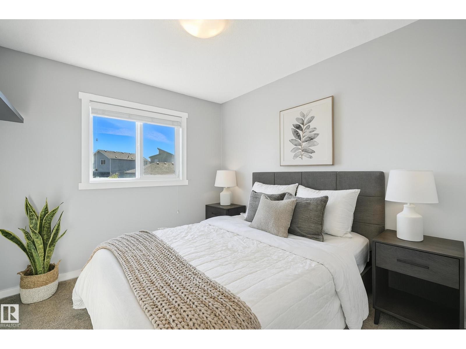 Photo 19 of 2677 Maple Wy Nw, Edmonton AB