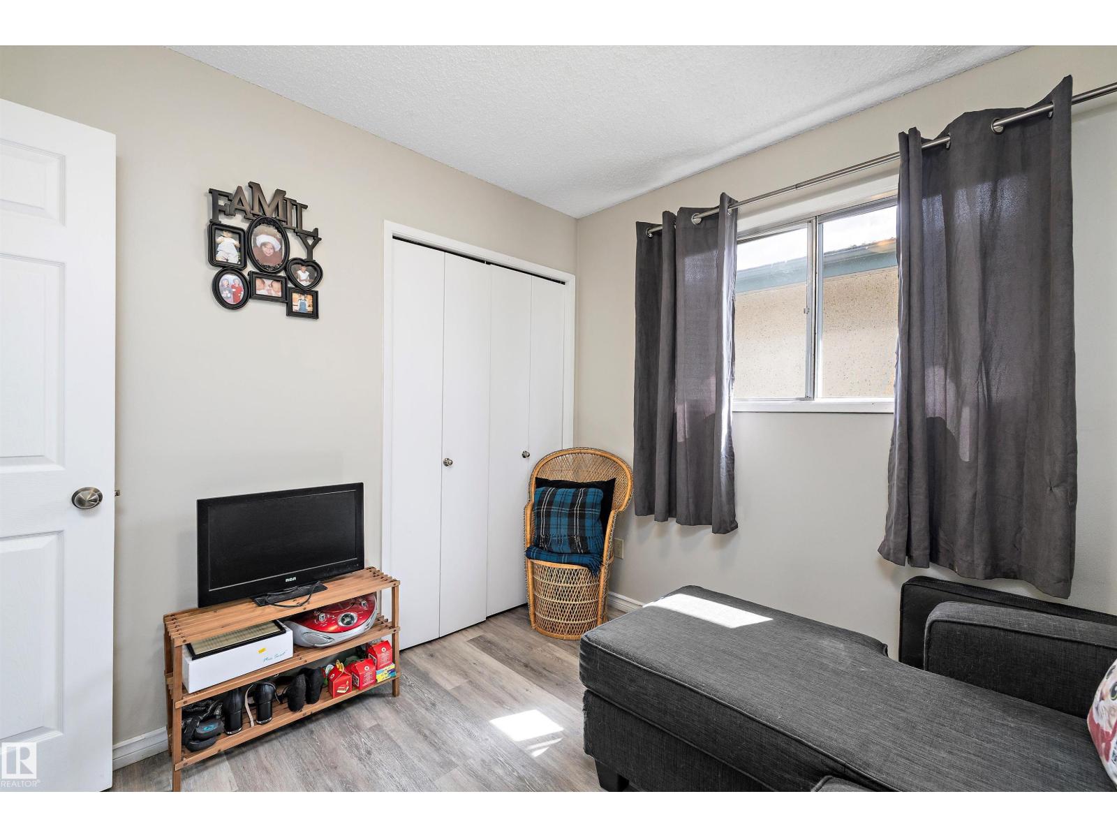 Photo 12 of 11911 11913 123 St Nw, Edmonton AB
