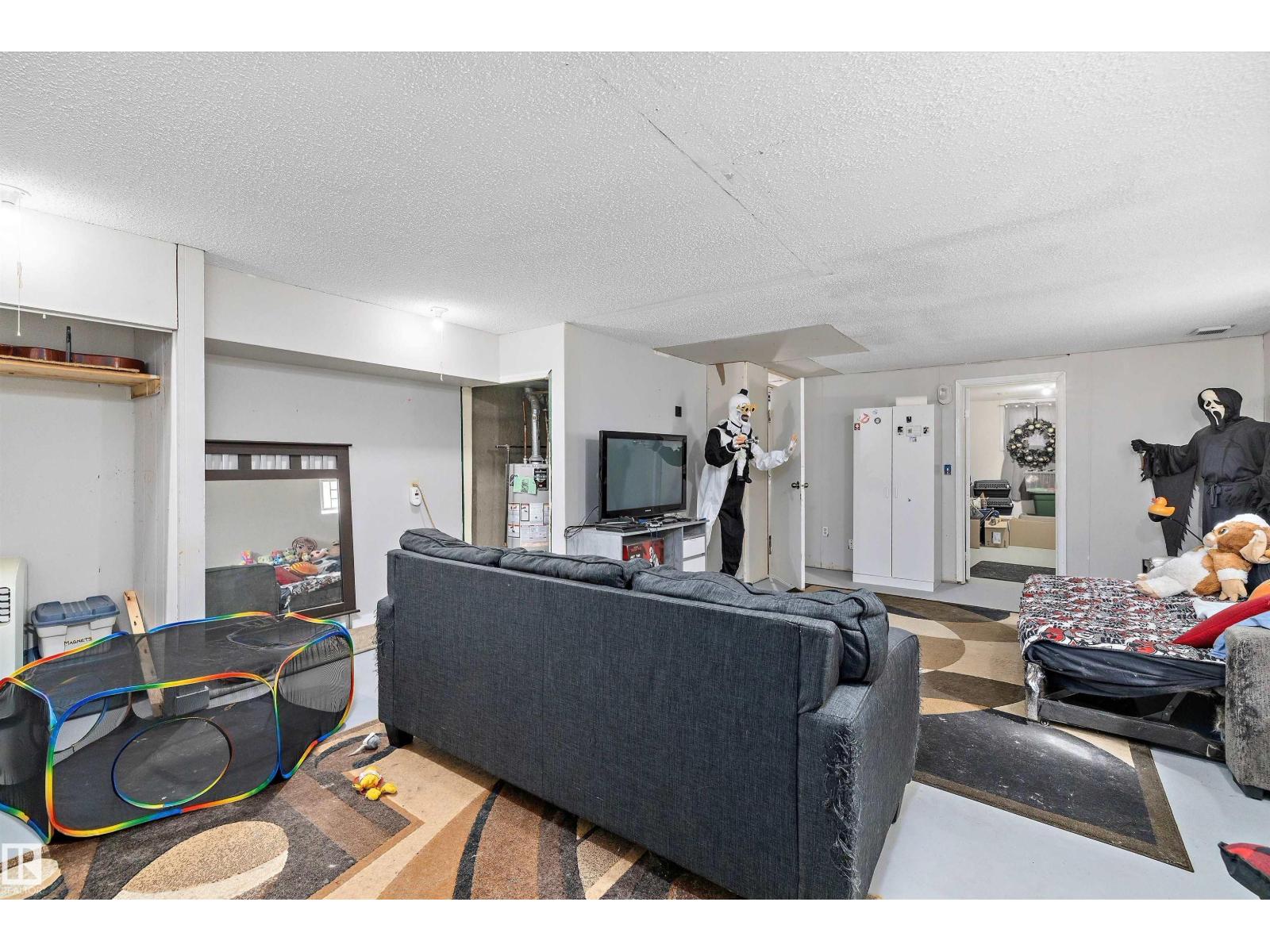 Photo 20 of 11911 11913 123 St Nw, Edmonton AB