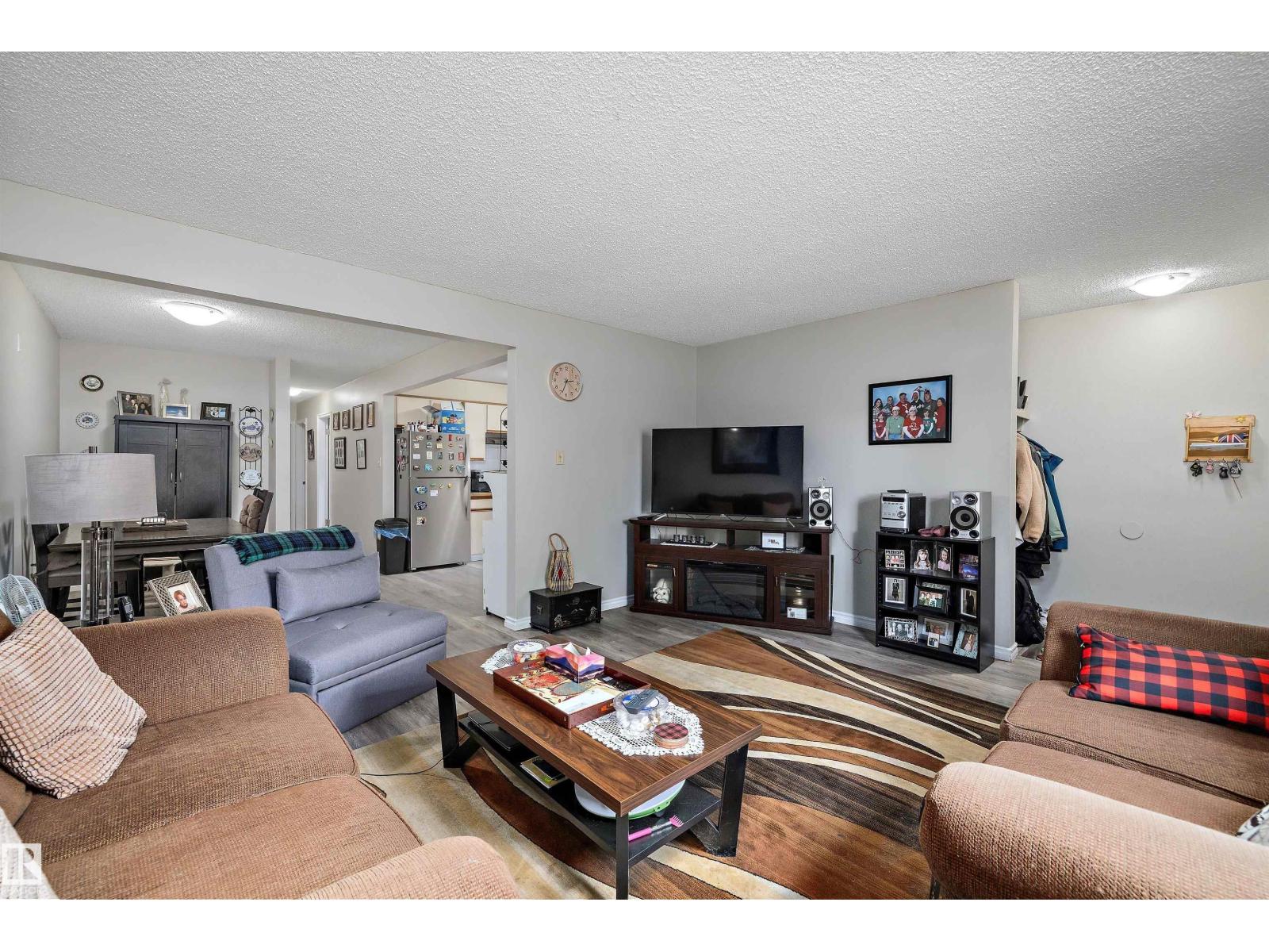Photo 3 of 11911 11913 123 St Nw, Edmonton AB