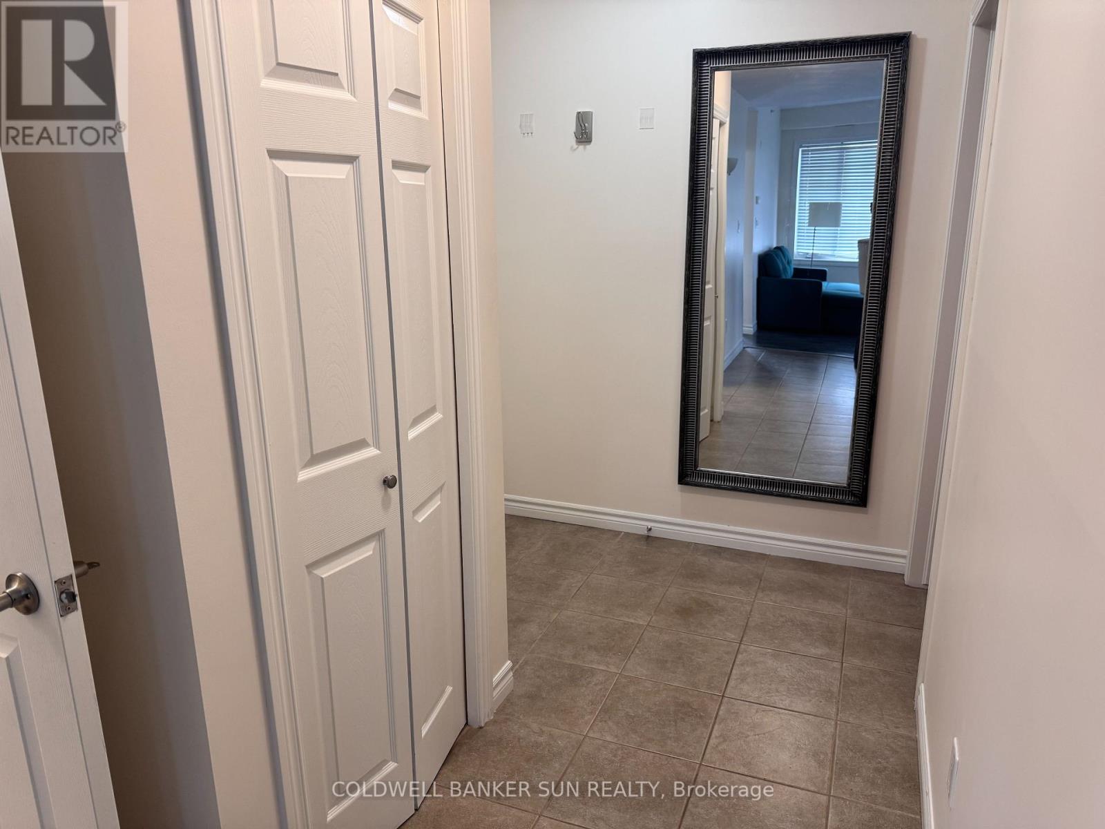 Photo 10 of 211 2 Colonial Drive, Guelph ON