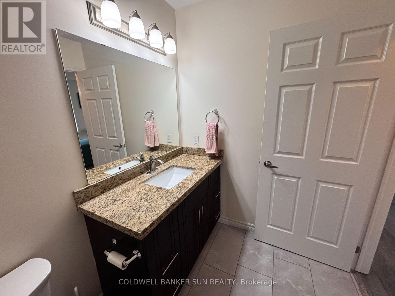 Photo 25 of 211 2 Colonial Drive, Guelph ON