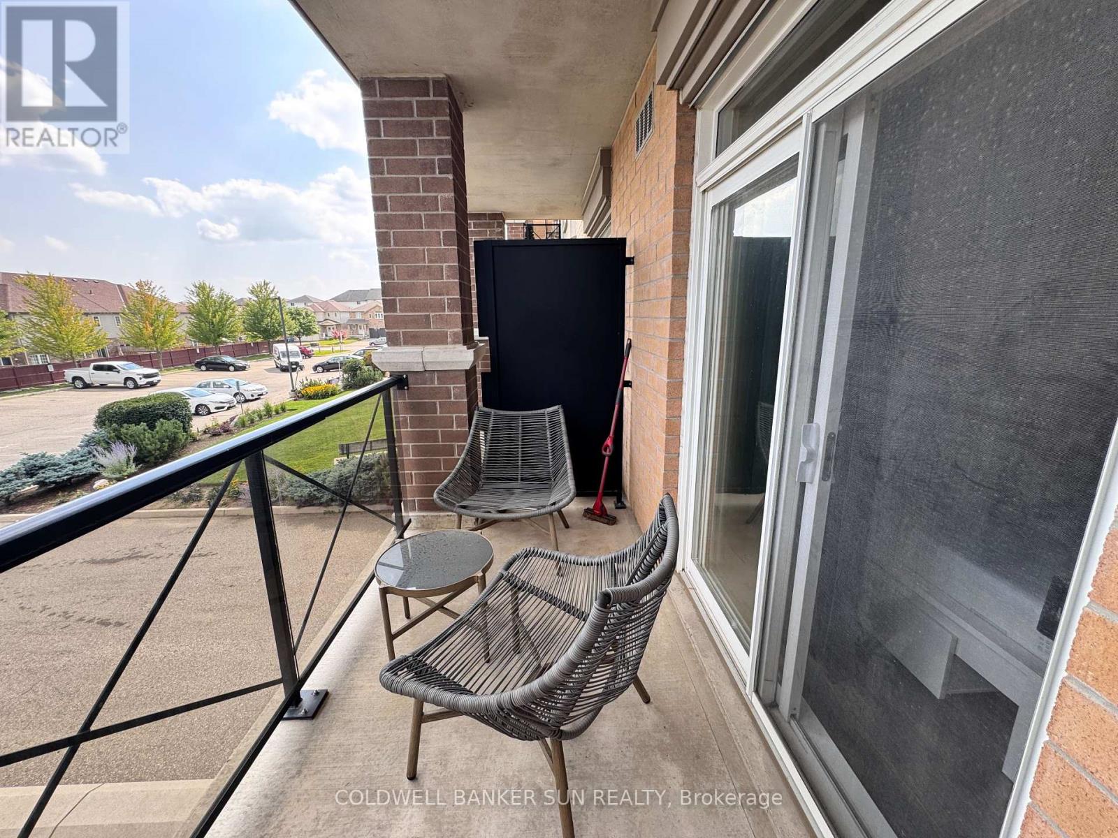 Photo 20 of 211 2 Colonial Drive, Guelph ON