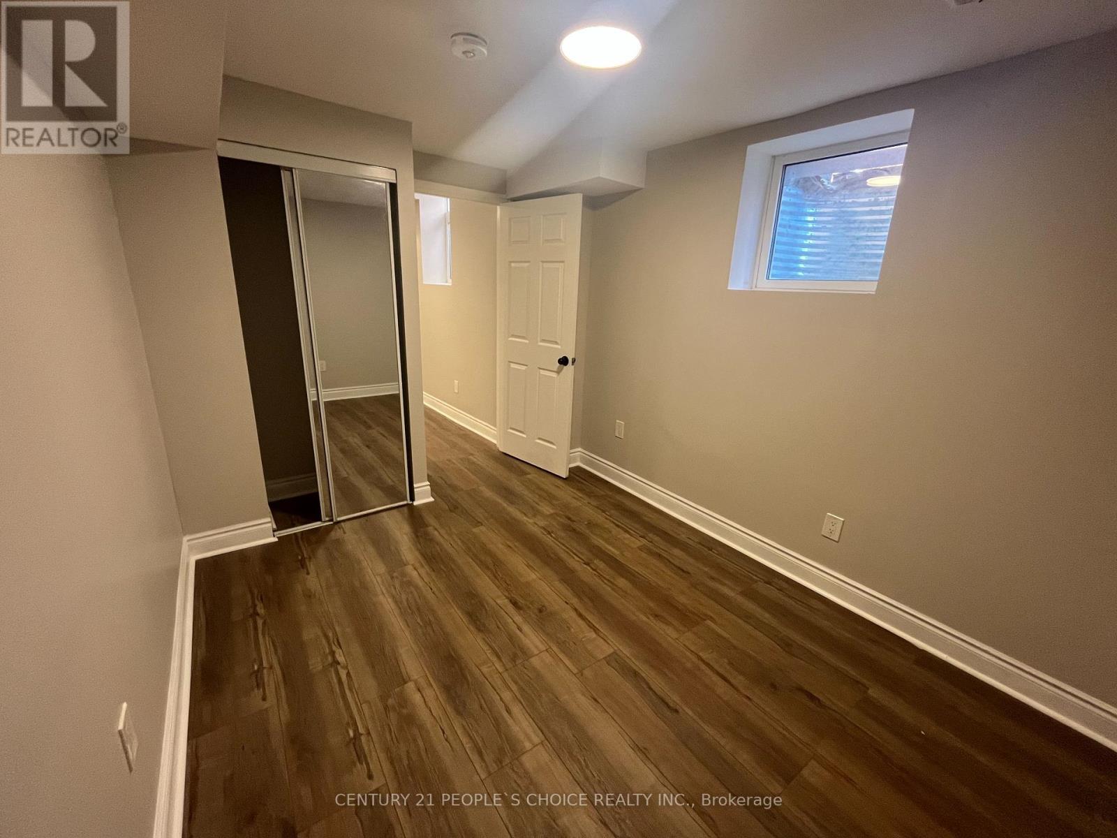 Photo 5 of Bsmt 973 Francine Crescent, Mississauga ON