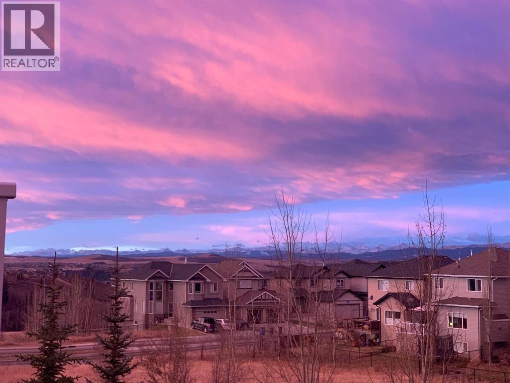 Photo 3 of 287 Sunset Point, Cochrane AB