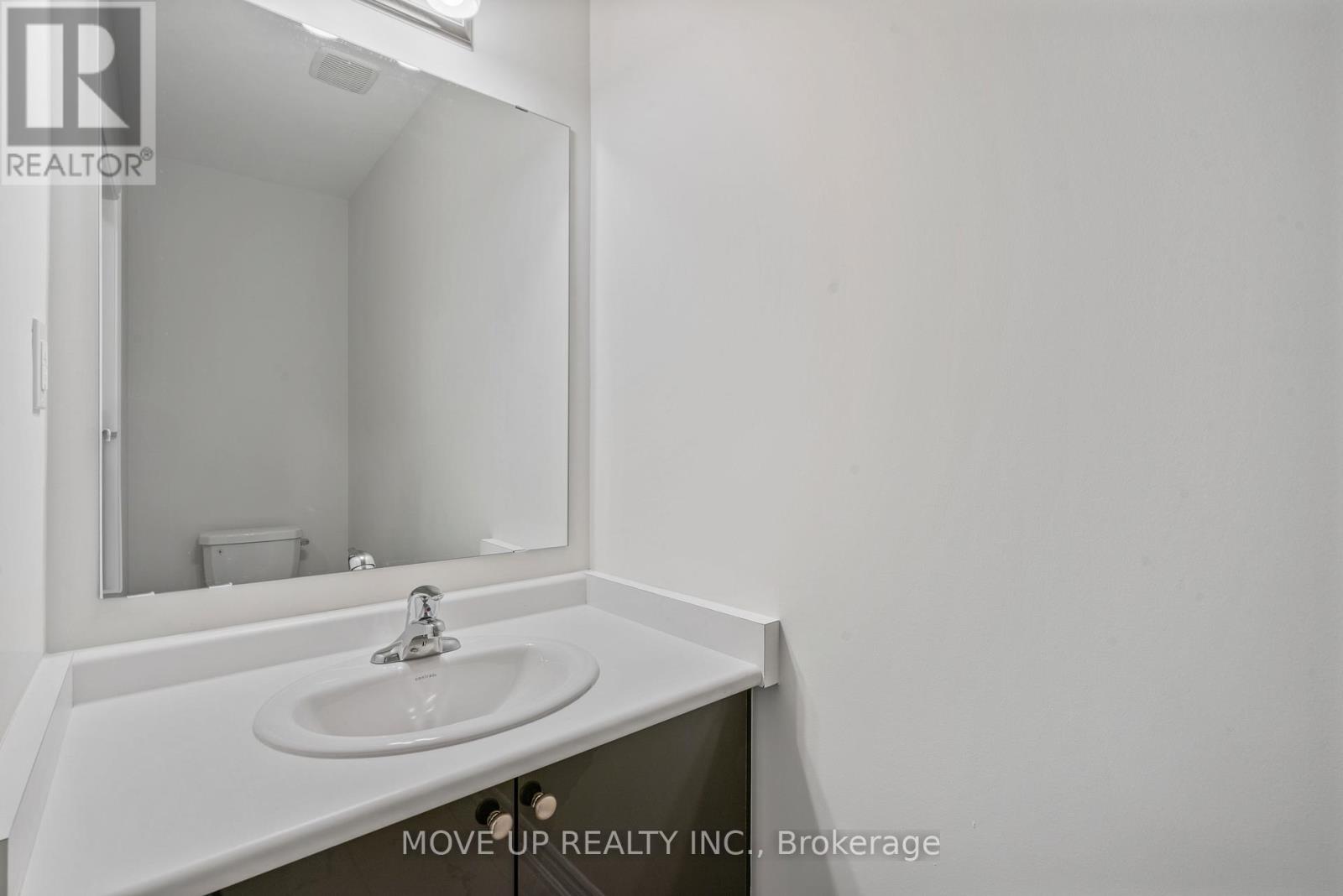 Photo 17 of 335 Beechwood Forest Lane, Gravenhurst ON