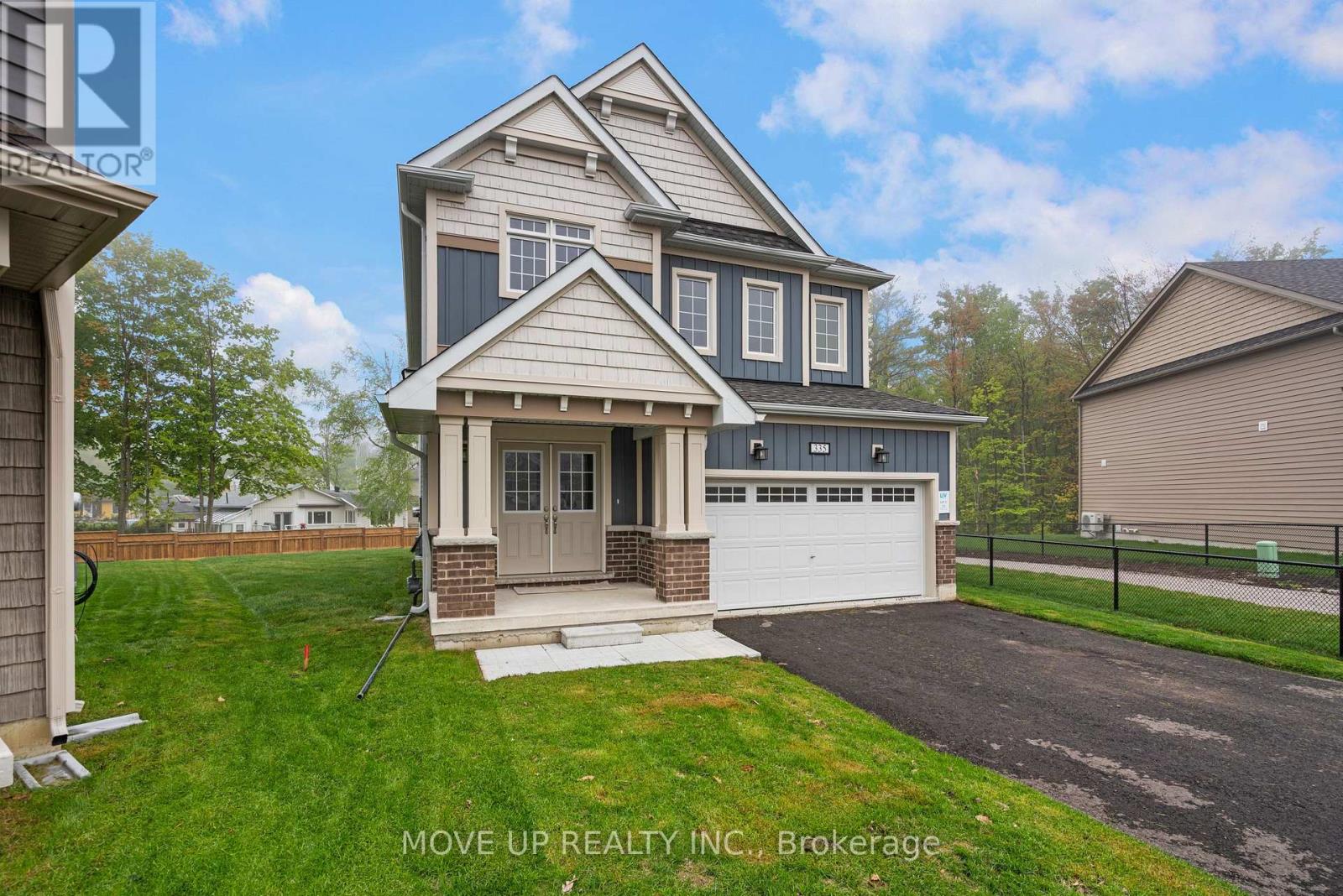 Photo 2 of 335 Beechwood Forest Lane, Gravenhurst ON