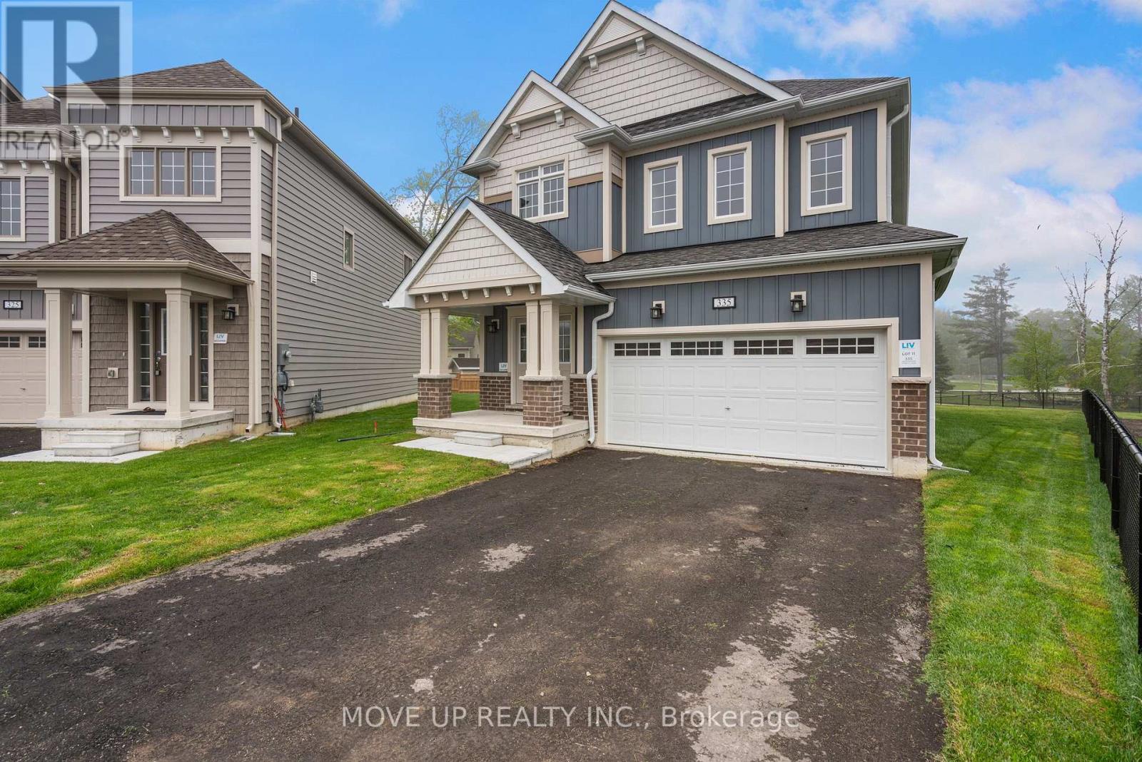 Photo 3 of 335 Beechwood Forest Lane, Gravenhurst ON