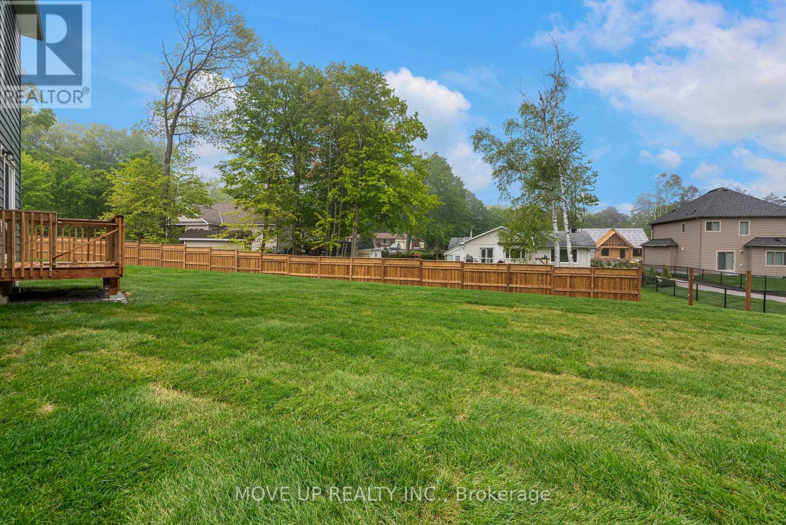 Photo 34 of 335 Beechwood Forest Lane, Gravenhurst ON