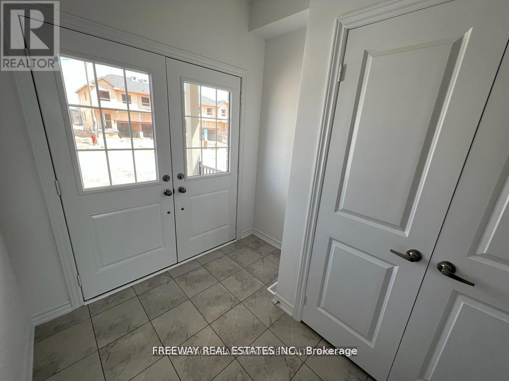 Photo 17 of 308 Russell Street, Southgate ON