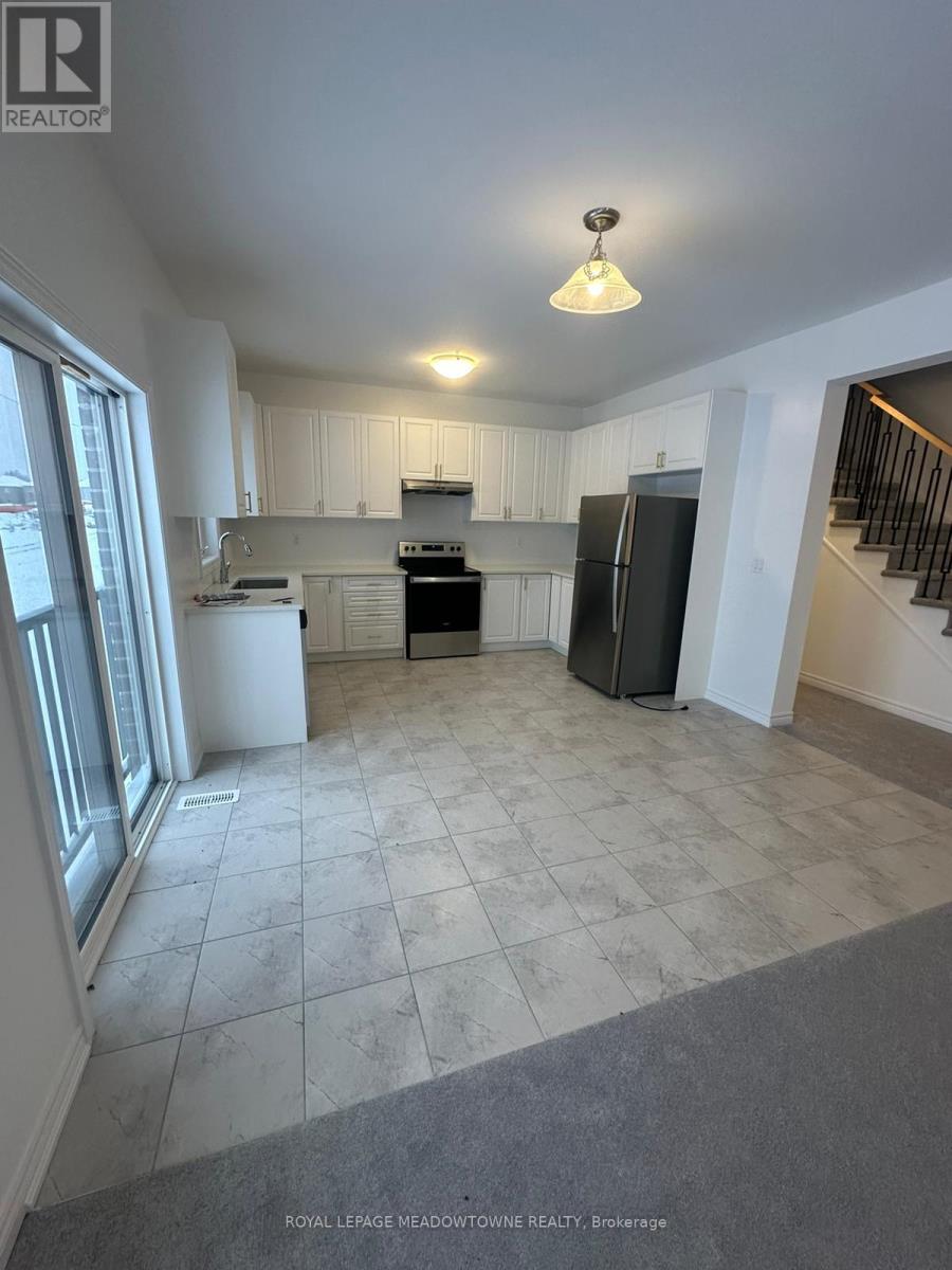 Photo 32 of 308 Russell Street, Southgate ON