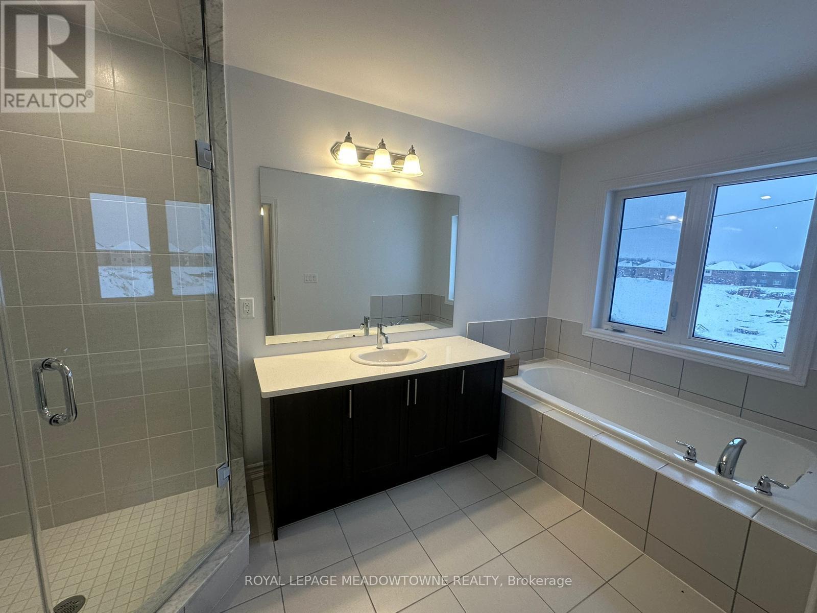 Photo 40 of 308 Russell Street, Southgate ON