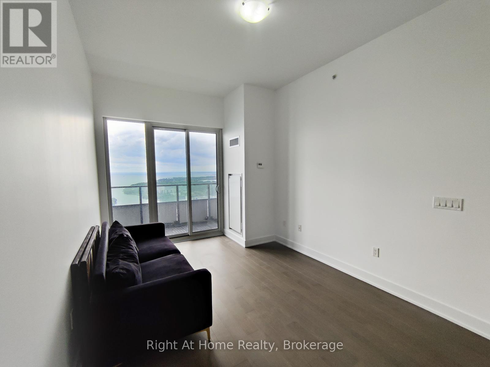Photo 7 of 4401 20 Shore Breeze Drive, Toronto ON