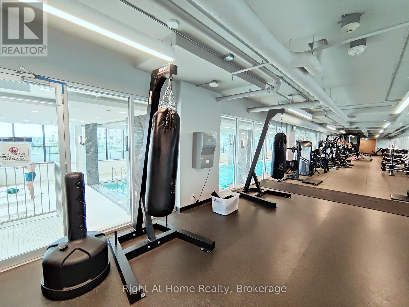 Photo 12 of 4401 20 Shore Breeze Drive, Toronto ON