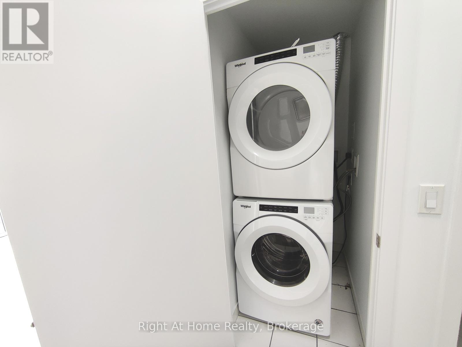 Photo 5 of 4401 20 Shore Breeze Drive, Toronto ON