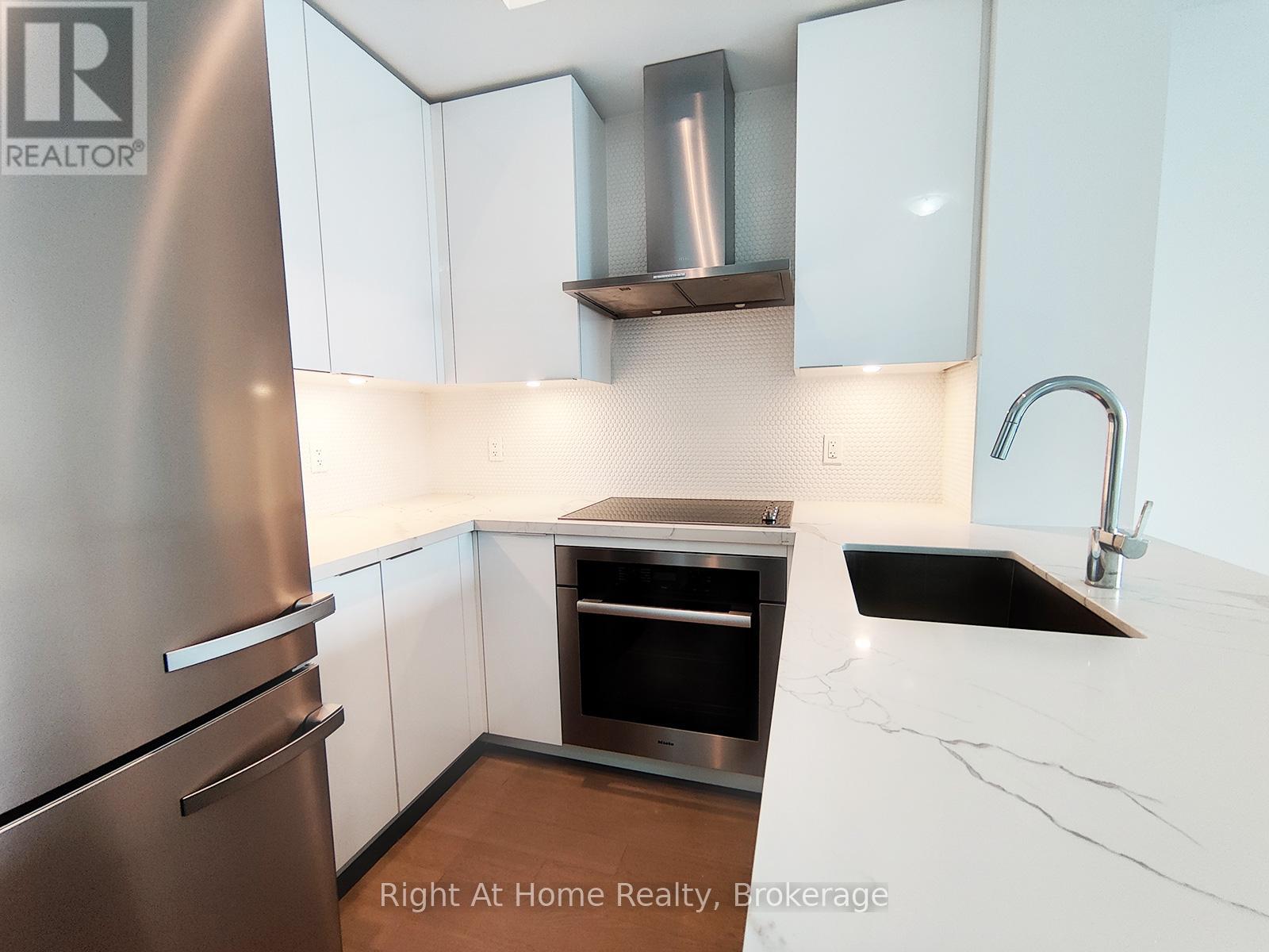 Photo 9 of 4401 20 Shore Breeze Drive, Toronto ON